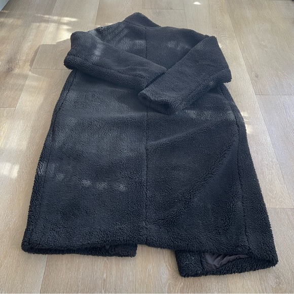 GAP Long Sherpa Coat - Picture 5 of 5